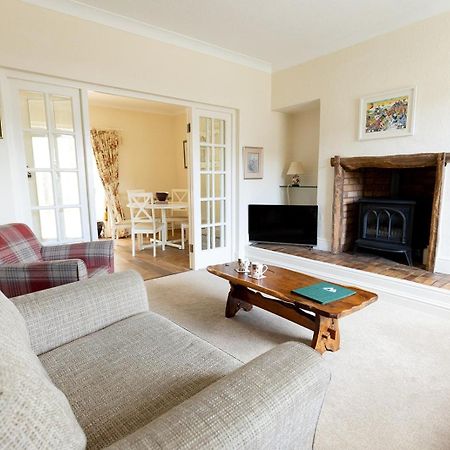 Fir Tree Cottage - Cosy 3 Bed Cottage In Penrhyn Bay With Beautiful Sea Views And Access To Snowdonia Rhôs-on-Sea المظهر الخارجي الصورة